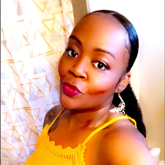 Meet your Posher, Shara - Picture 1 of 1